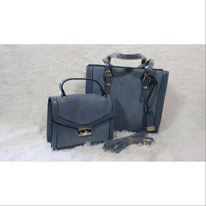 Elegant Blue Handbag Set